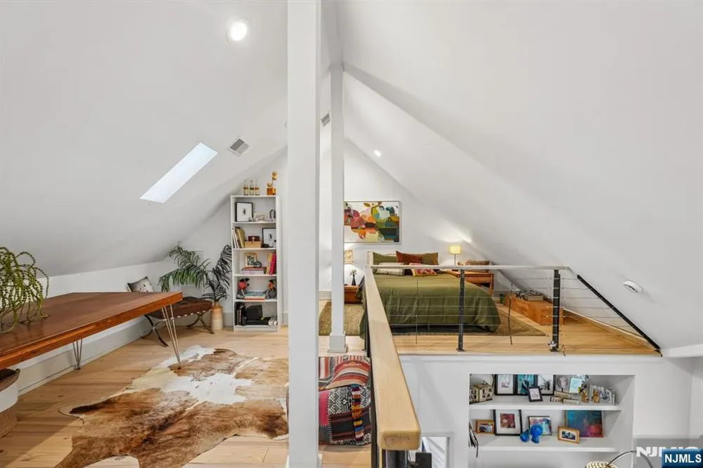 51-02 Greenwood Avenue 2A Montclair, NJ 07042