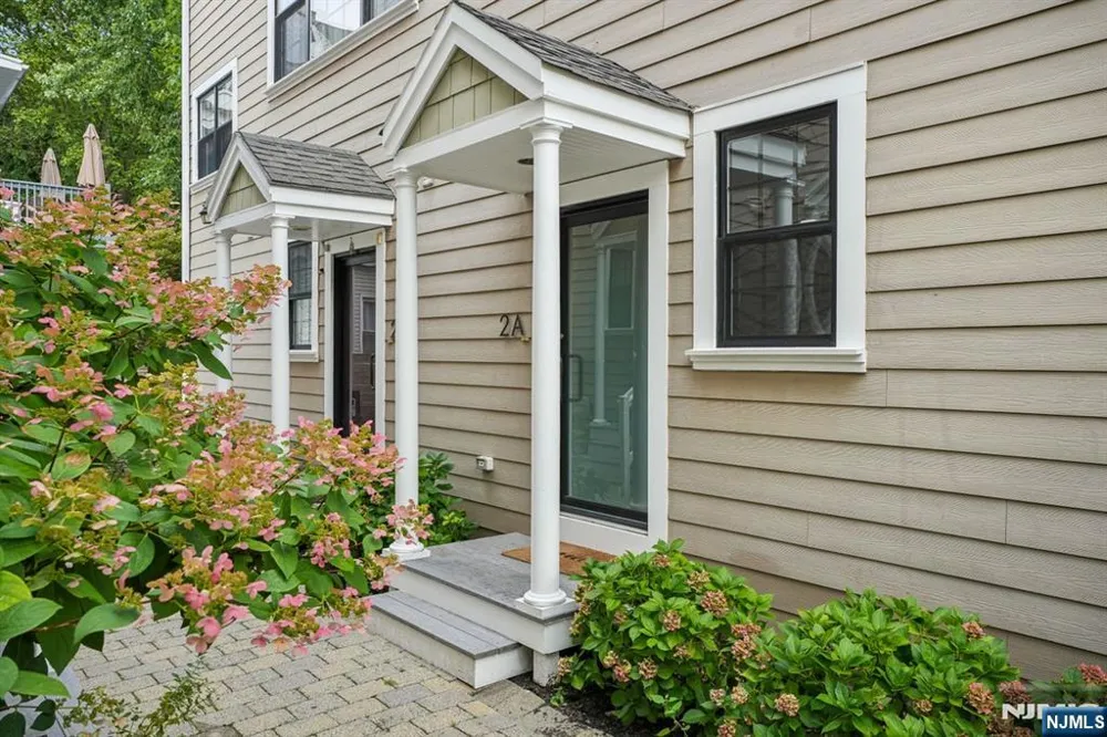 51-02 Greenwood Avenue 2A Montclair, NJ 07042