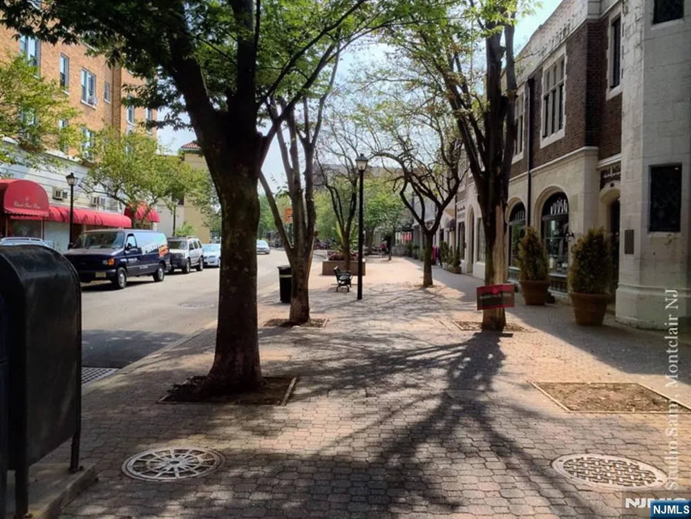 51-02 Greenwood Avenue 2A Montclair, NJ 07042