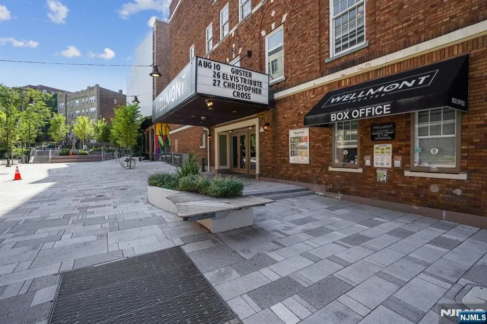 51-02 Greenwood Avenue 2A Montclair, NJ 07042