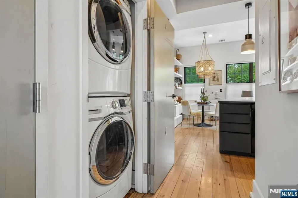 51-02 Greenwood Avenue 2A Montclair, NJ 07042