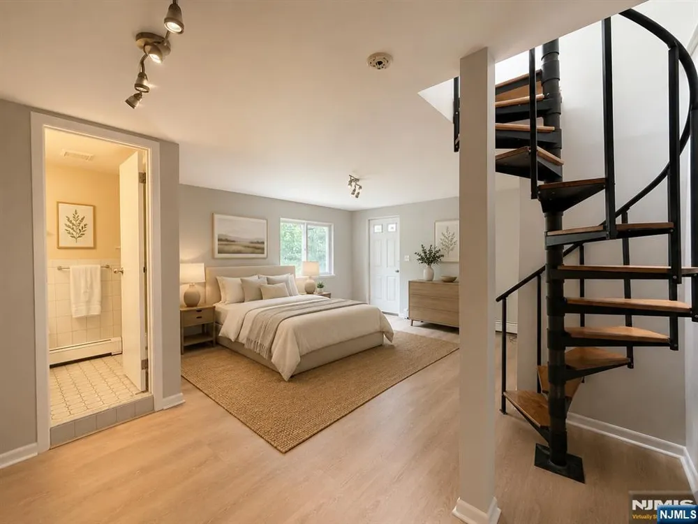 84 Colgate Avenue 1 Paramus, NJ 07652