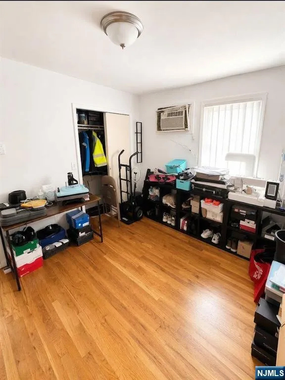 600 N 6th 5B 2nd Floor Newark, NJ 07107