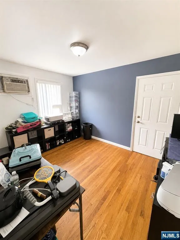 600 N 6th 5B 2nd Floor Newark, NJ 07107