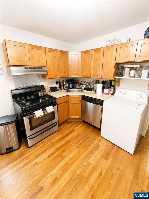 600 N 6th 5B 2nd Floor Newark, NJ 07107