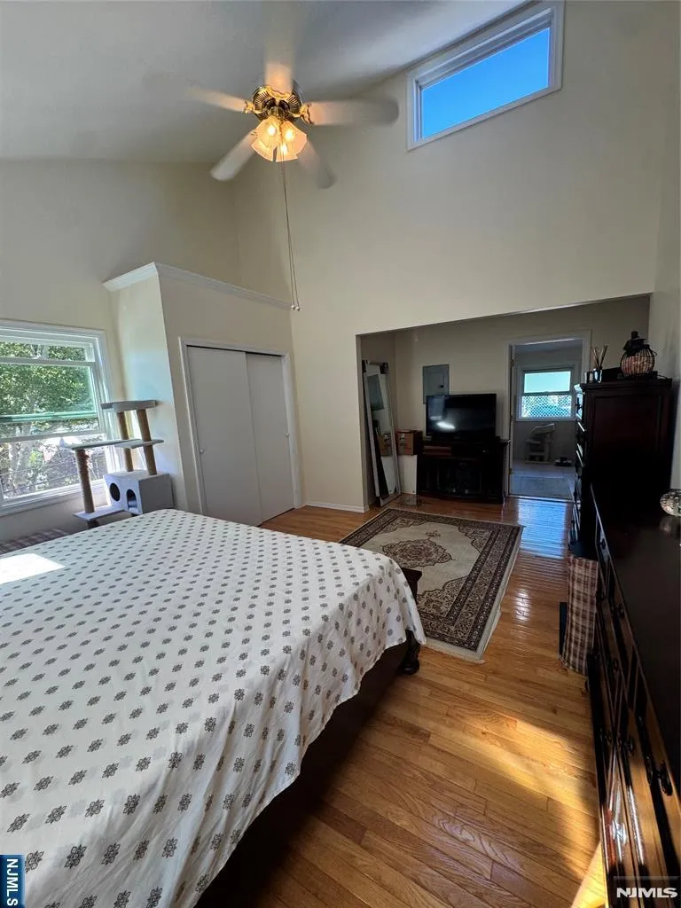 602 Studio Ridgefield, NJ 07657