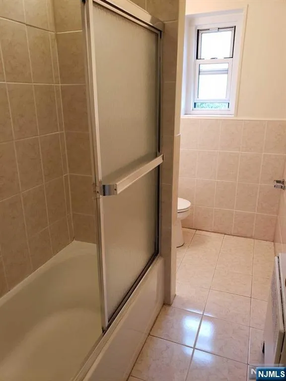 2205 N Central Road 5B Fort Lee, NJ 07024