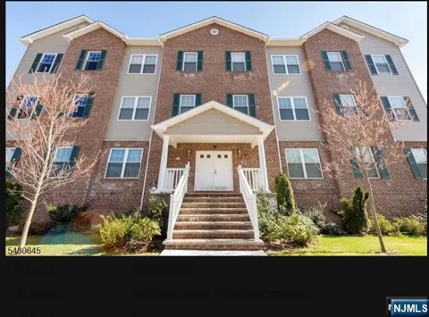 92 Willow Street 3