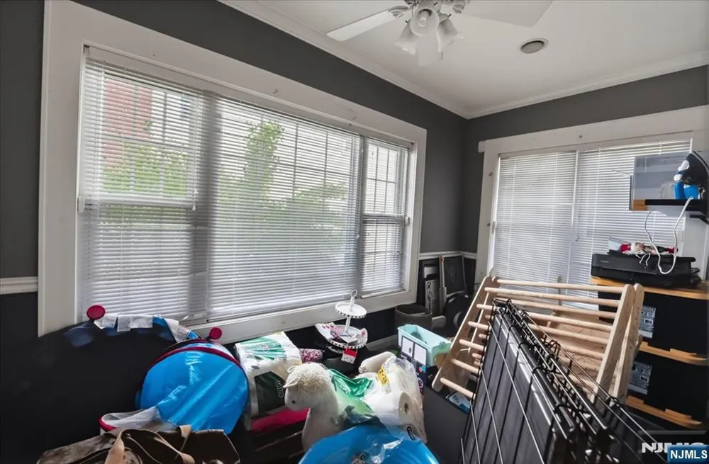 187 Kings Court Teaneck, NJ 07666