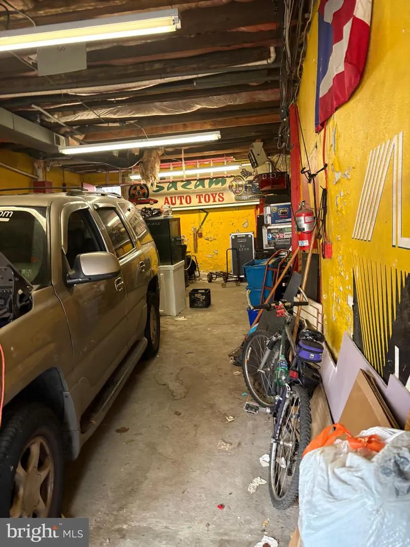 3049 5TH STREET Philadelphia, PA 19133