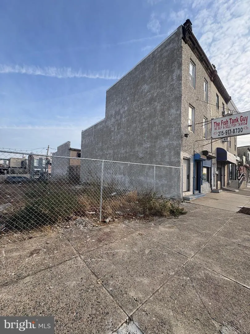 3049 5TH STREET Philadelphia, PA 19133