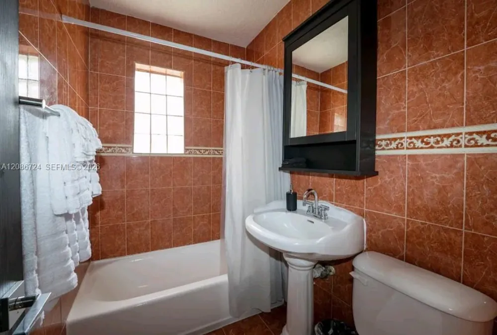 1618 NW 14th Ct Fort Lauderdale, FL 33311