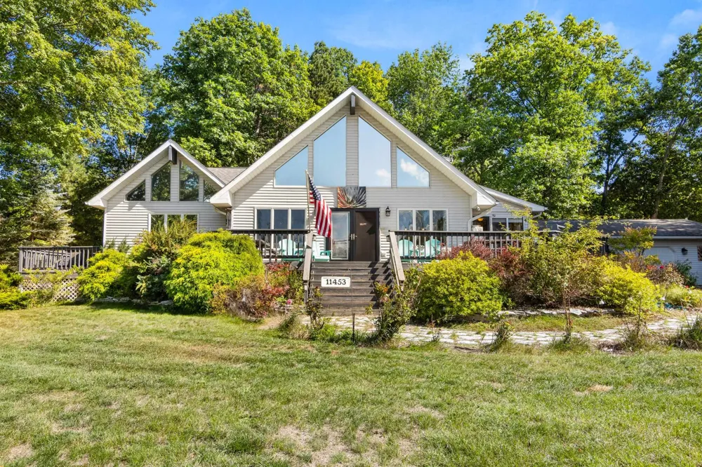 11453 S East Torch Lake Drive Helena Township, MI 49612