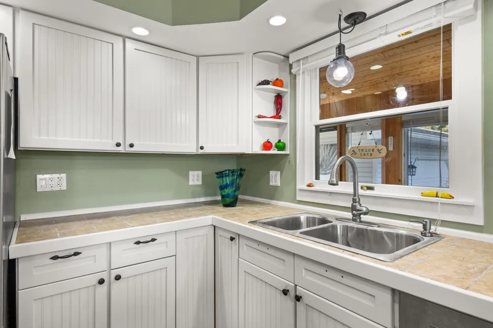 11453 S East Torch Lake Drive Helena Township, MI 49612