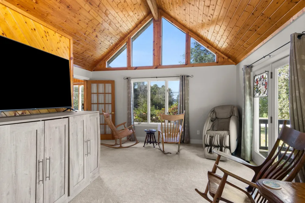 11453 S East Torch Lake Drive Helena Township, MI 49612