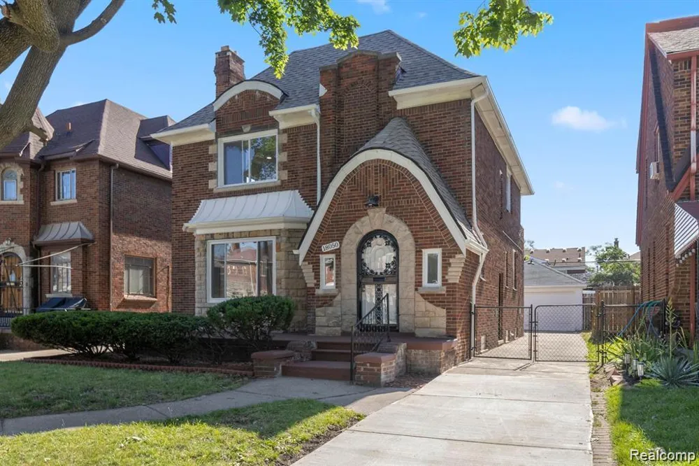 18050 WISCONSIN STREET Detroit City, MI 48221