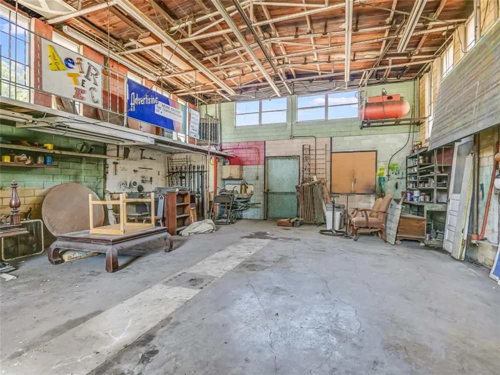 1018 Main Street Taylor, TX 76574