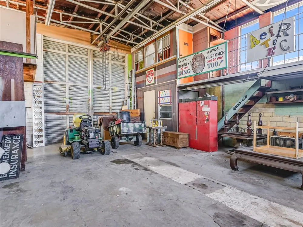 1018 Main Street Taylor, TX 76574