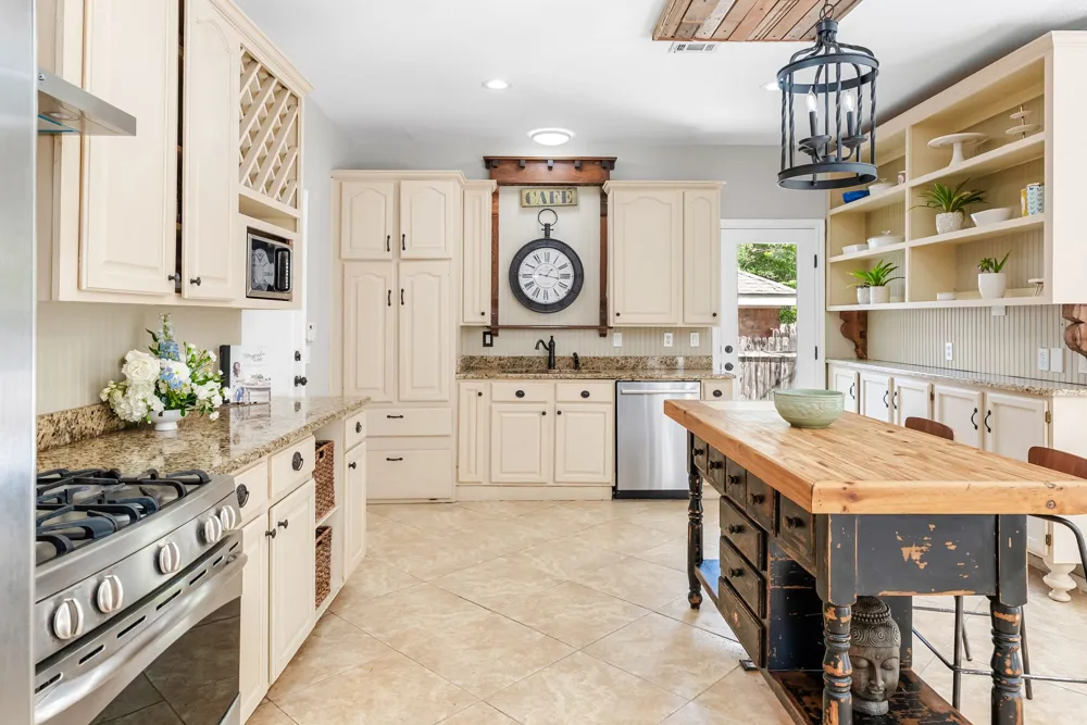 3411 Latimer Drive Austin, TX 78732