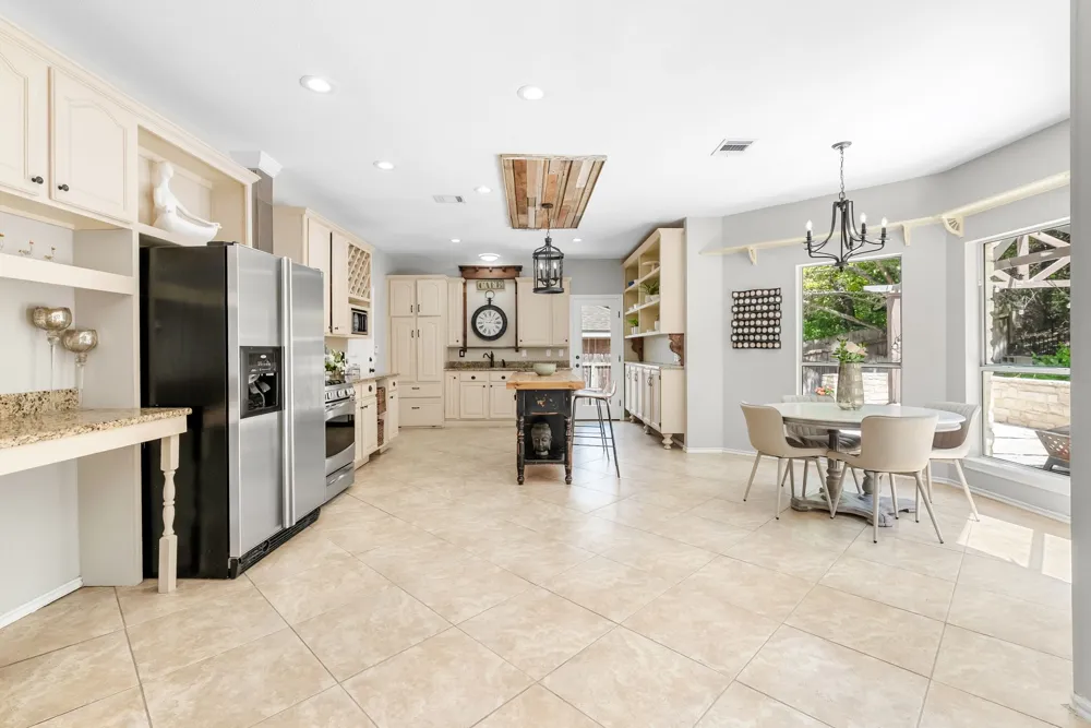 3411 Latimer Drive Austin, TX 78732
