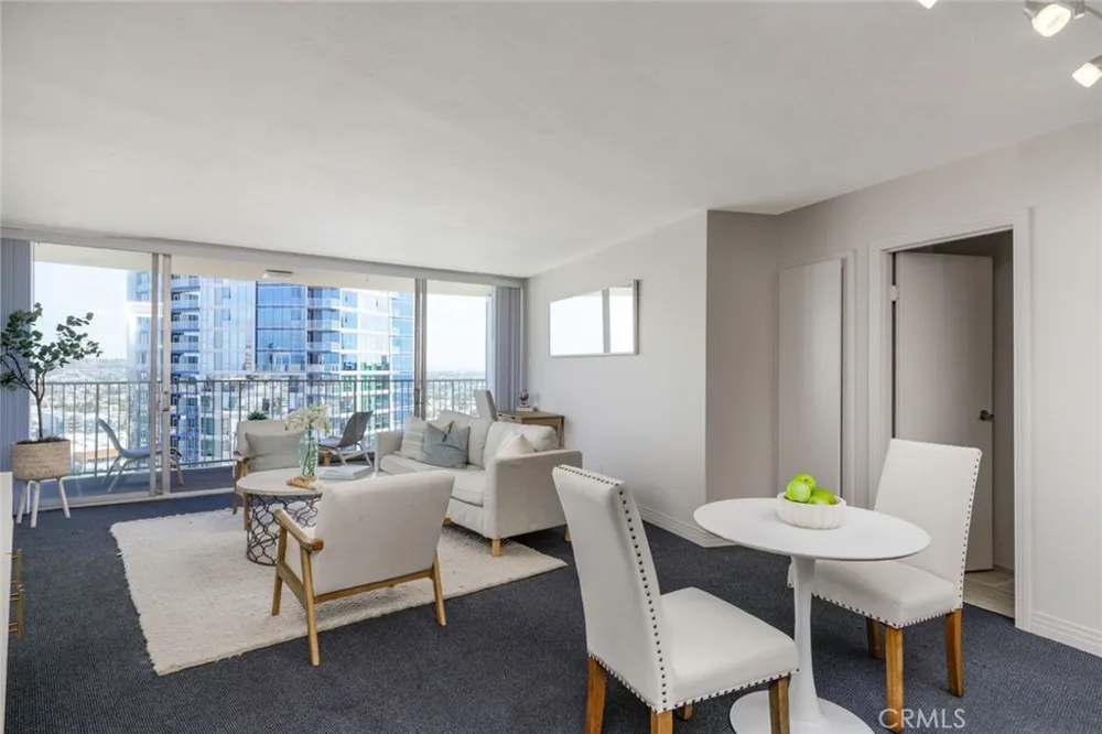 700 E Ocean Boulevard #2703 Long Beach, CA 90802