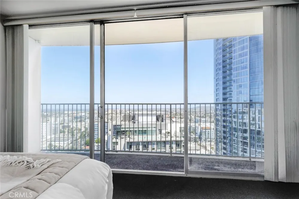 700 E Ocean Boulevard #2703 Long Beach, CA 90802