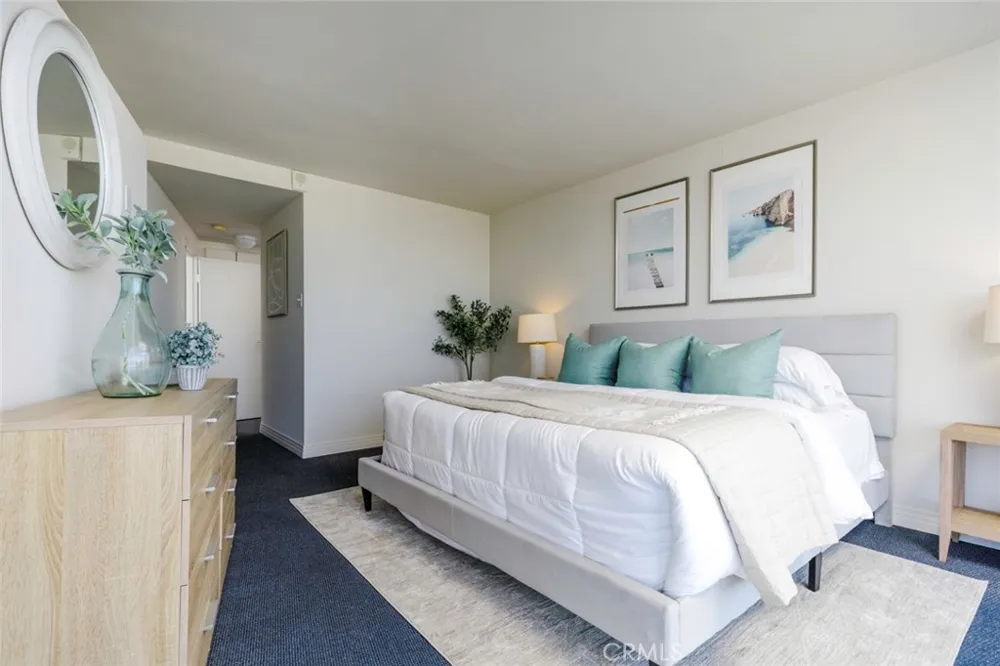 700 E Ocean Boulevard #2703 Long Beach, CA 90802