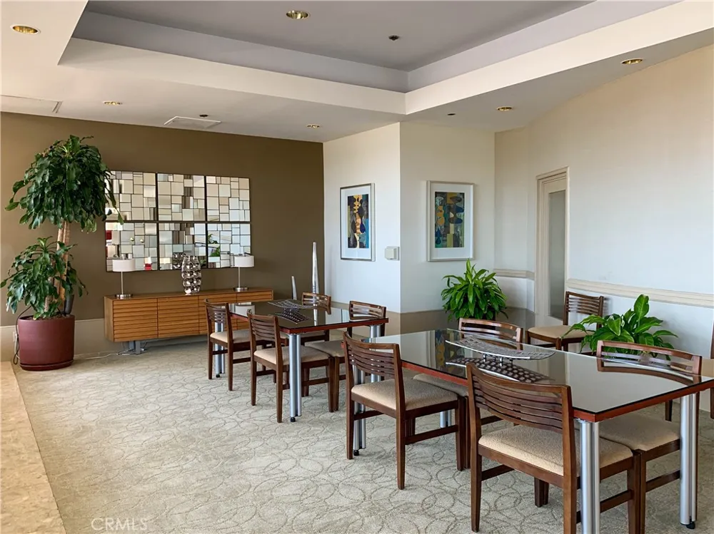 700 E Ocean Boulevard #2703 Long Beach, CA 90802