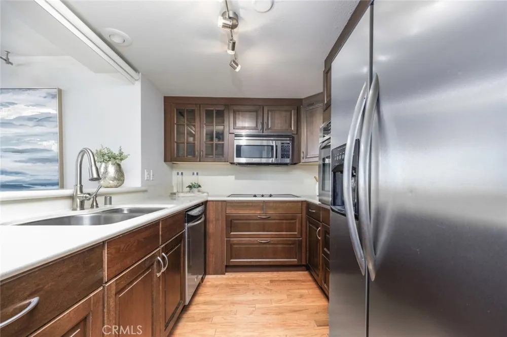 700 E Ocean Boulevard #2703 Long Beach, CA 90802