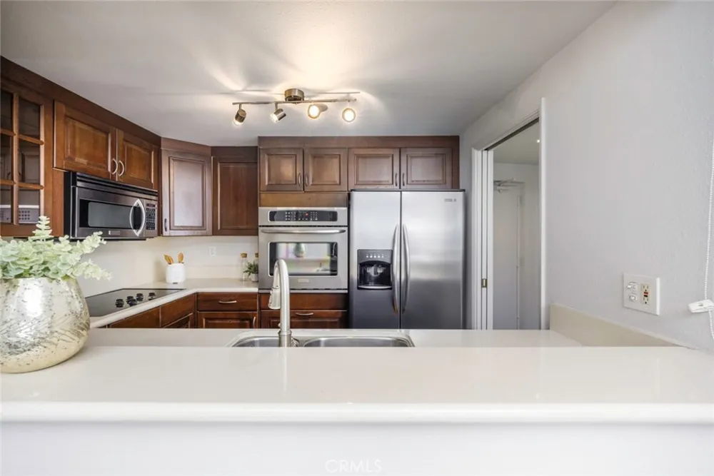 700 E Ocean Boulevard #2703 Long Beach, CA 90802