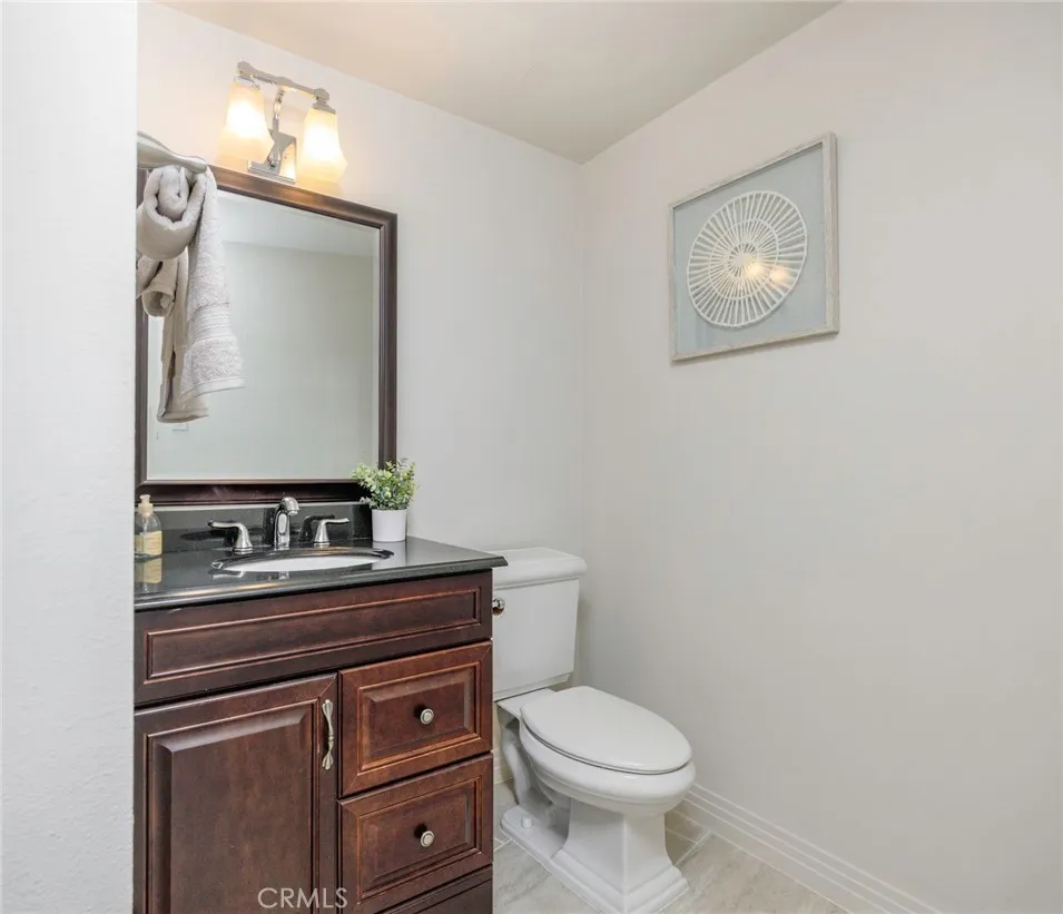 700 E Ocean Boulevard #2703 Long Beach, CA 90802