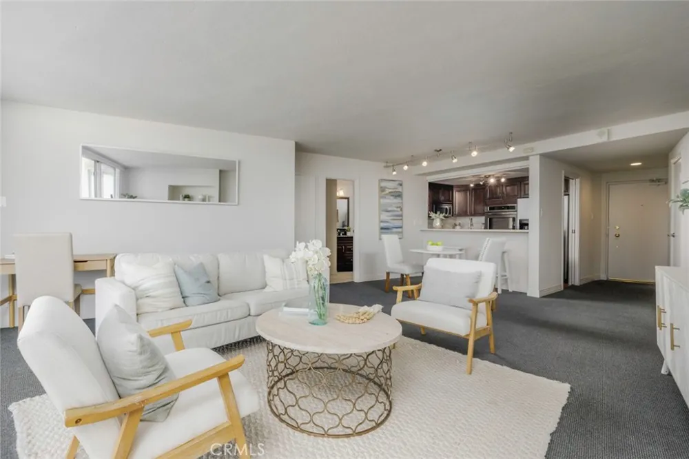 700 E Ocean Boulevard #2703 Long Beach, CA 90802