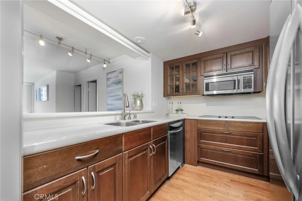 700 E Ocean Boulevard #2703 Long Beach, CA 90802