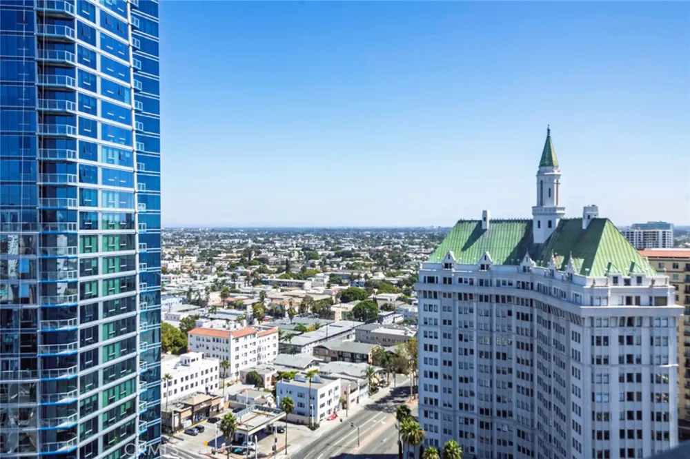 700 E Ocean Boulevard #2703 Long Beach, CA 90802