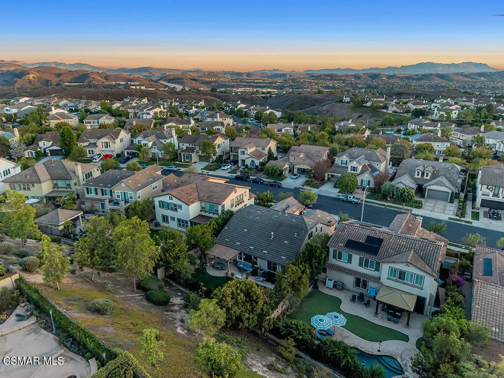 13849 Eaton Hollow Avenue Moorpark, CA 93021