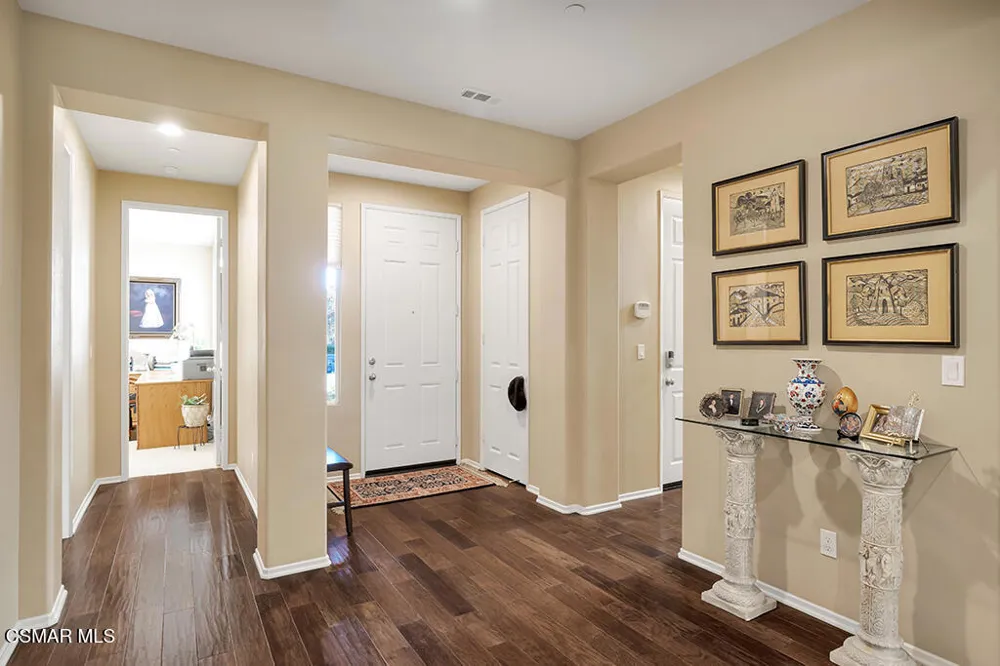 13849 Eaton Hollow Avenue Moorpark, CA 93021