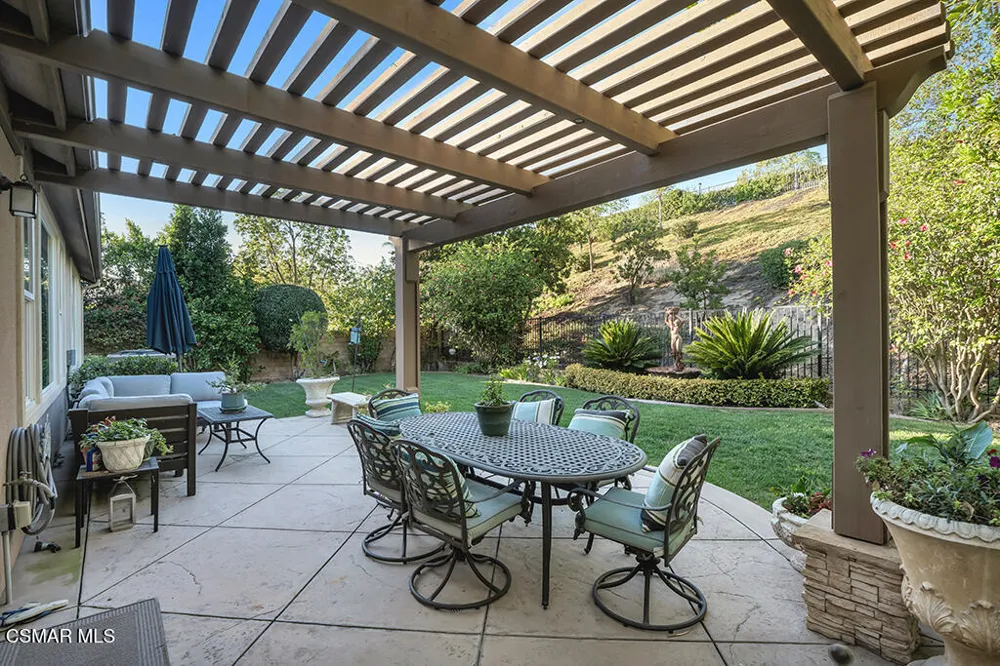 13849 Eaton Hollow Avenue Moorpark, CA 93021
