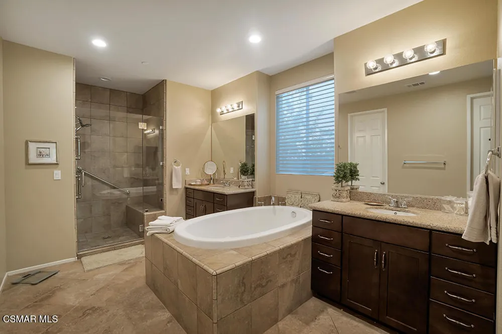13849 Eaton Hollow Avenue Moorpark, CA 93021