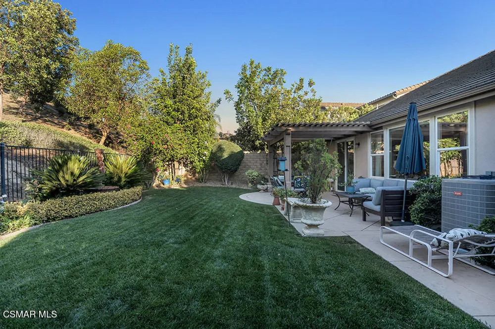 13849 Eaton Hollow Avenue Moorpark, CA 93021