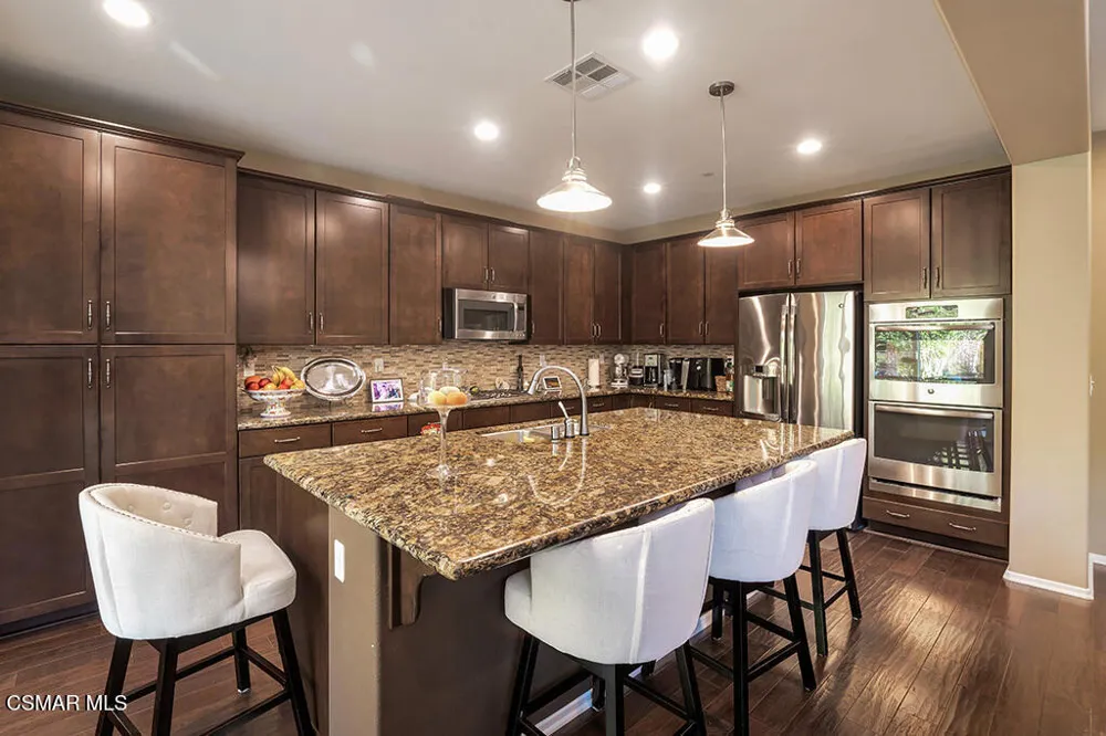 13849 Eaton Hollow Avenue Moorpark, CA 93021