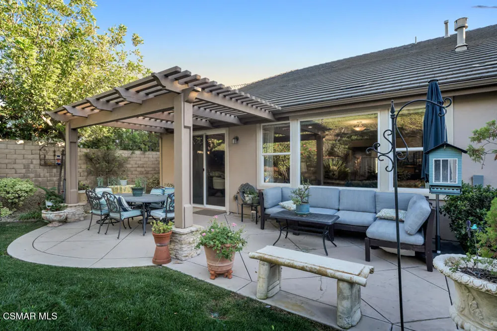 13849 Eaton Hollow Avenue Moorpark, CA 93021