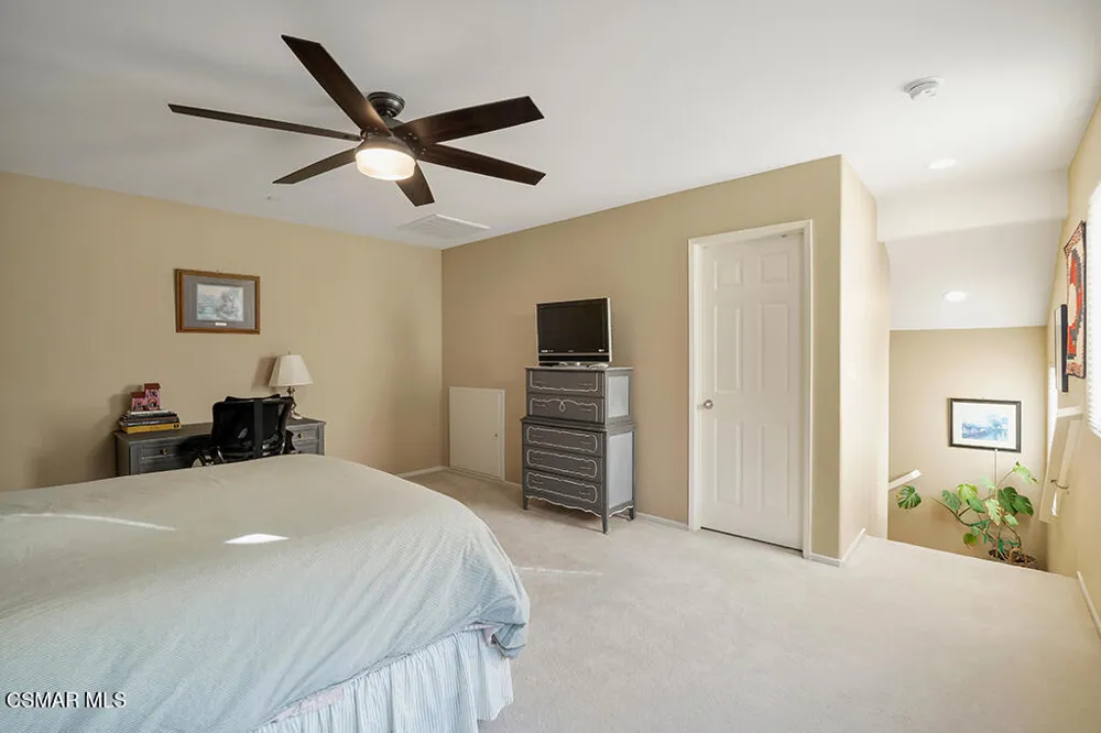 13849 Eaton Hollow Avenue Moorpark, CA 93021