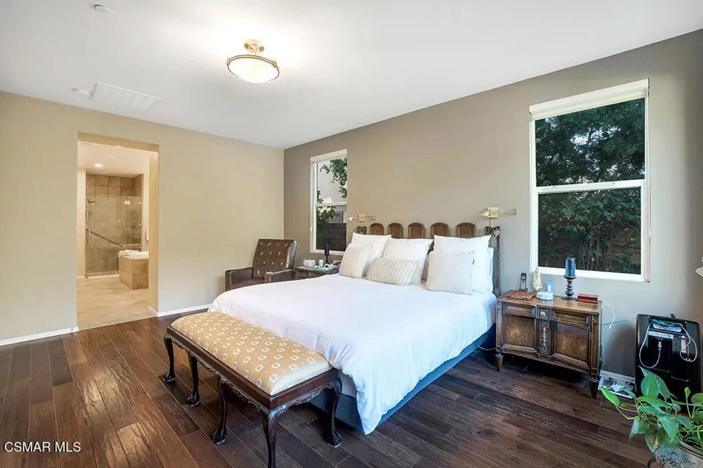 13849 Eaton Hollow Avenue Moorpark, CA 93021
