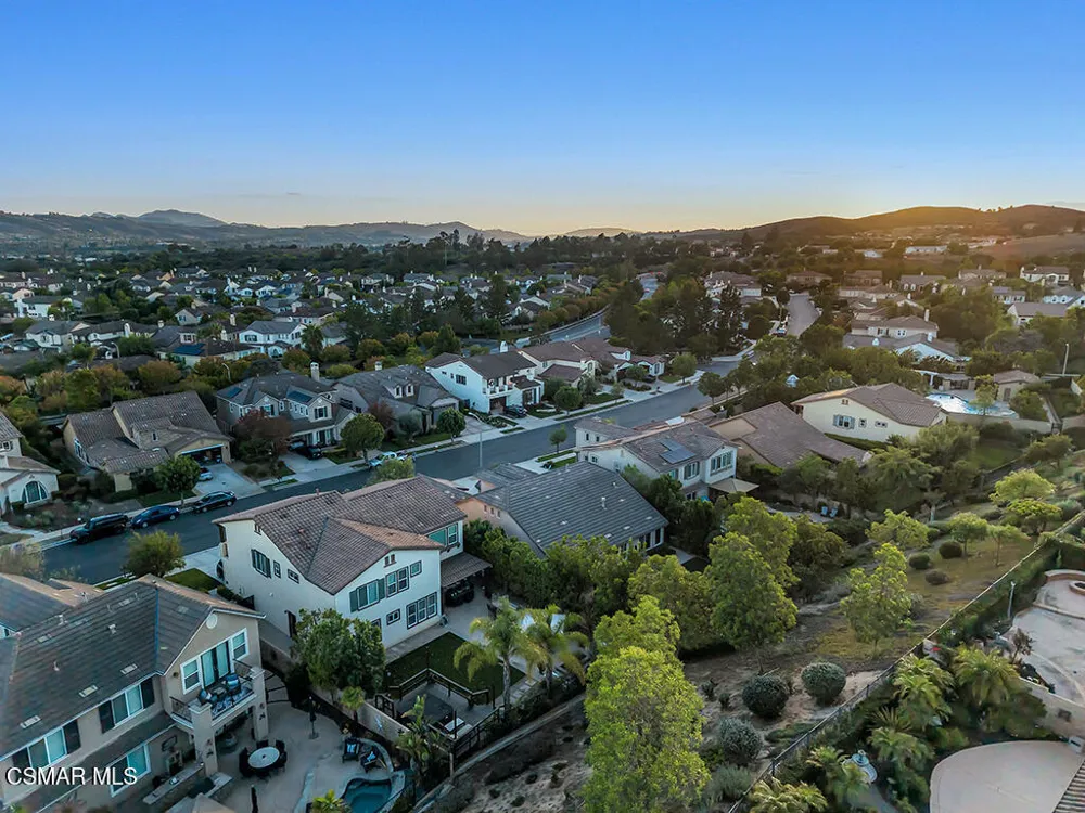 13849 Eaton Hollow Avenue Moorpark, CA 93021
