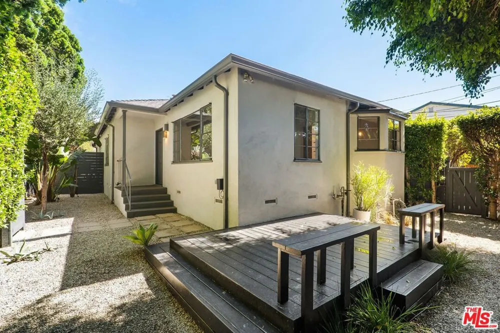 502 Strand Street Santa Monica, CA 90405
