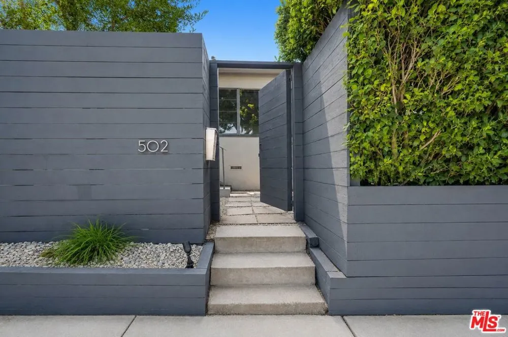 502 Strand Street Santa Monica, CA 90405