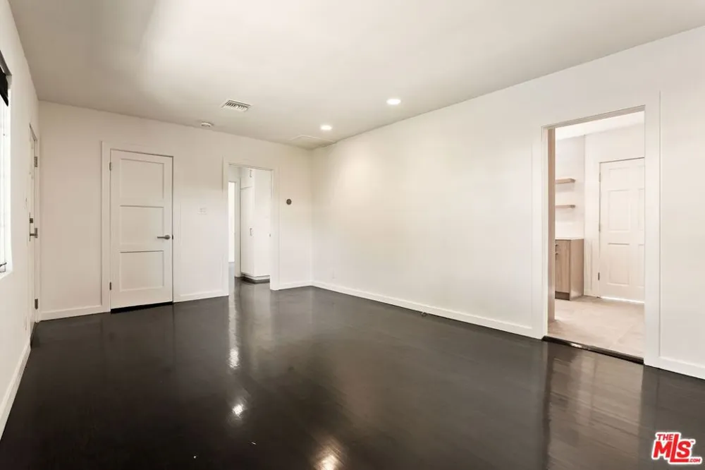 502 Strand Street Santa Monica, CA 90405