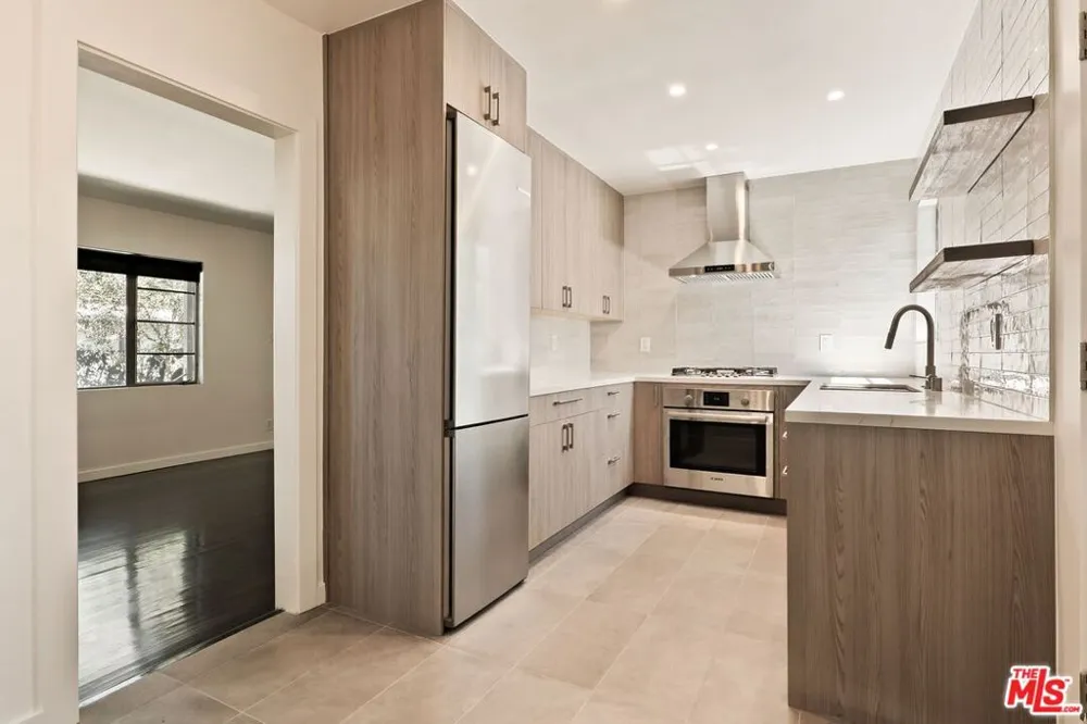502 Strand Street Santa Monica, CA 90405