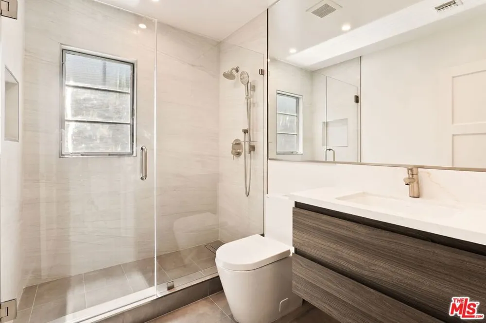502 Strand Street Santa Monica, CA 90405