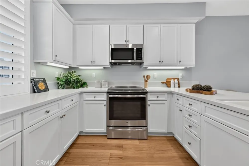 553 W Foothill Boulevard #130 Glendora, CA 91741
